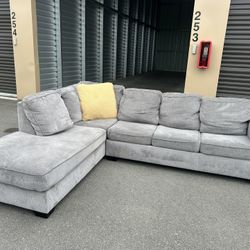Sectional Couch 