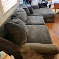 XL Couch Sectional Cpuch