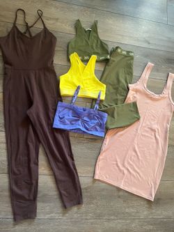 Women’s sz M Athletic Wear lot Yitty Brand