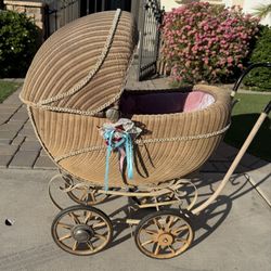 Vintage Wicker Carriage Stroller 