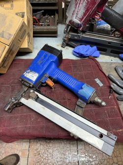 Duo-Fast SM-7664 Heavy Duty Pneumatic Construction Stapler Grapadora Neumática de Construcción para Trabajo Pesado Duo-Fast SM-7664