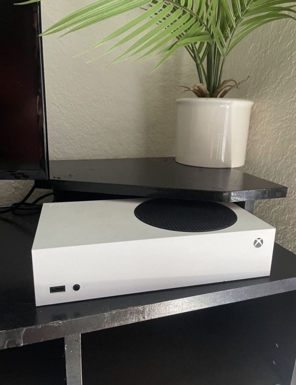 Xbox Series S with Headset, Monitor, And Gaming Chair