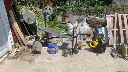 Weight bench with white