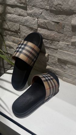 designer slides size 9