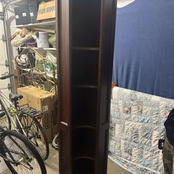 cherry wood hooker set of 2 corner shelfs 