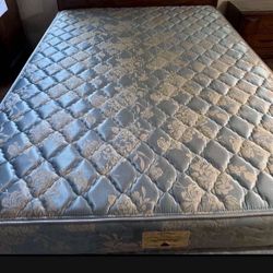 Queen Mattress Set 