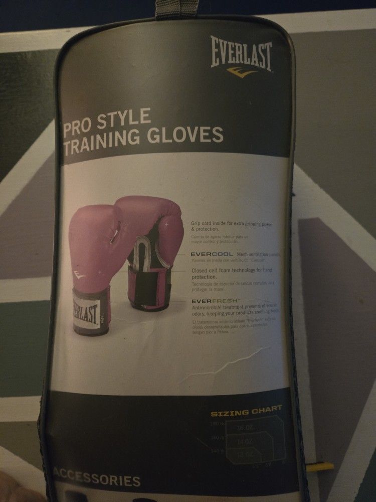 Pro Style Boxing Gloves