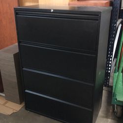 4 Drawers File Cabinet 