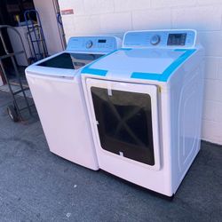 New Samsung Top Loading Washer And Gas Dryer Set 