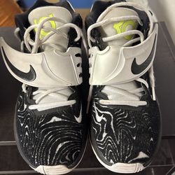 KD 14 men’s size 9 used