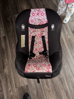 Minnie Mouse Car seat 