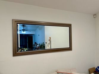 Wall mirror.