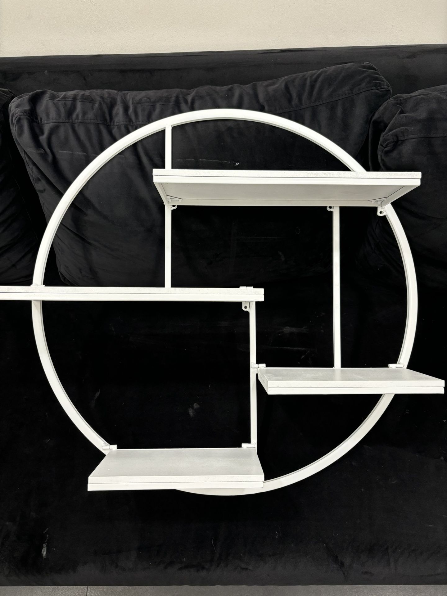 White Circle Shelf