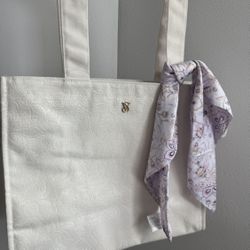 NWT LIMITED EDITION Victoria's Secret Floral-Embossed Tote With Scarf  Summer Tote