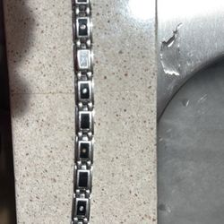 Black Onyx And Real Diamond Studs Stainless Men’s Stainless Steel Bracelet 