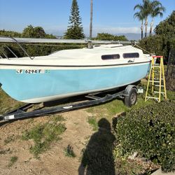 22 Foot MacGregor Sail Boat