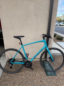 Sirrus 2020 fitness bike