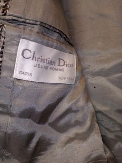 Sweaters de marca para Damas y Caballeros .