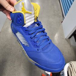 Air Jordan 5 Varsity. Laney