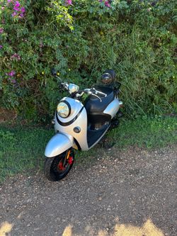 2021 Breeze Moped Scooter