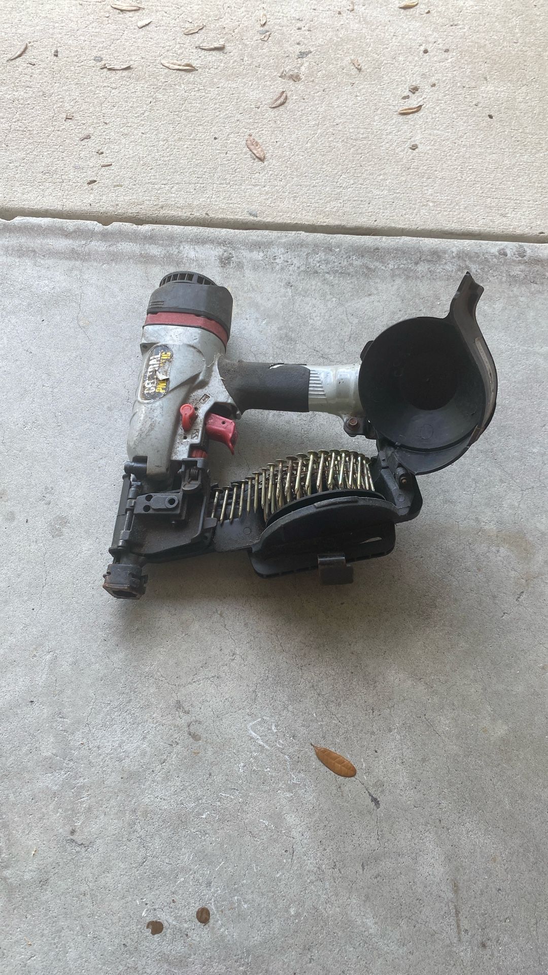 Shingle roof nailer