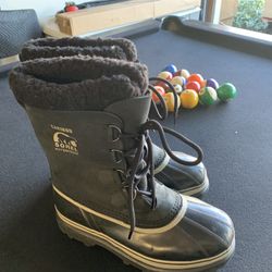 SOREL SNOW BOOTS sz 10