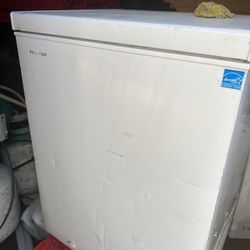 DEEP FREEZER