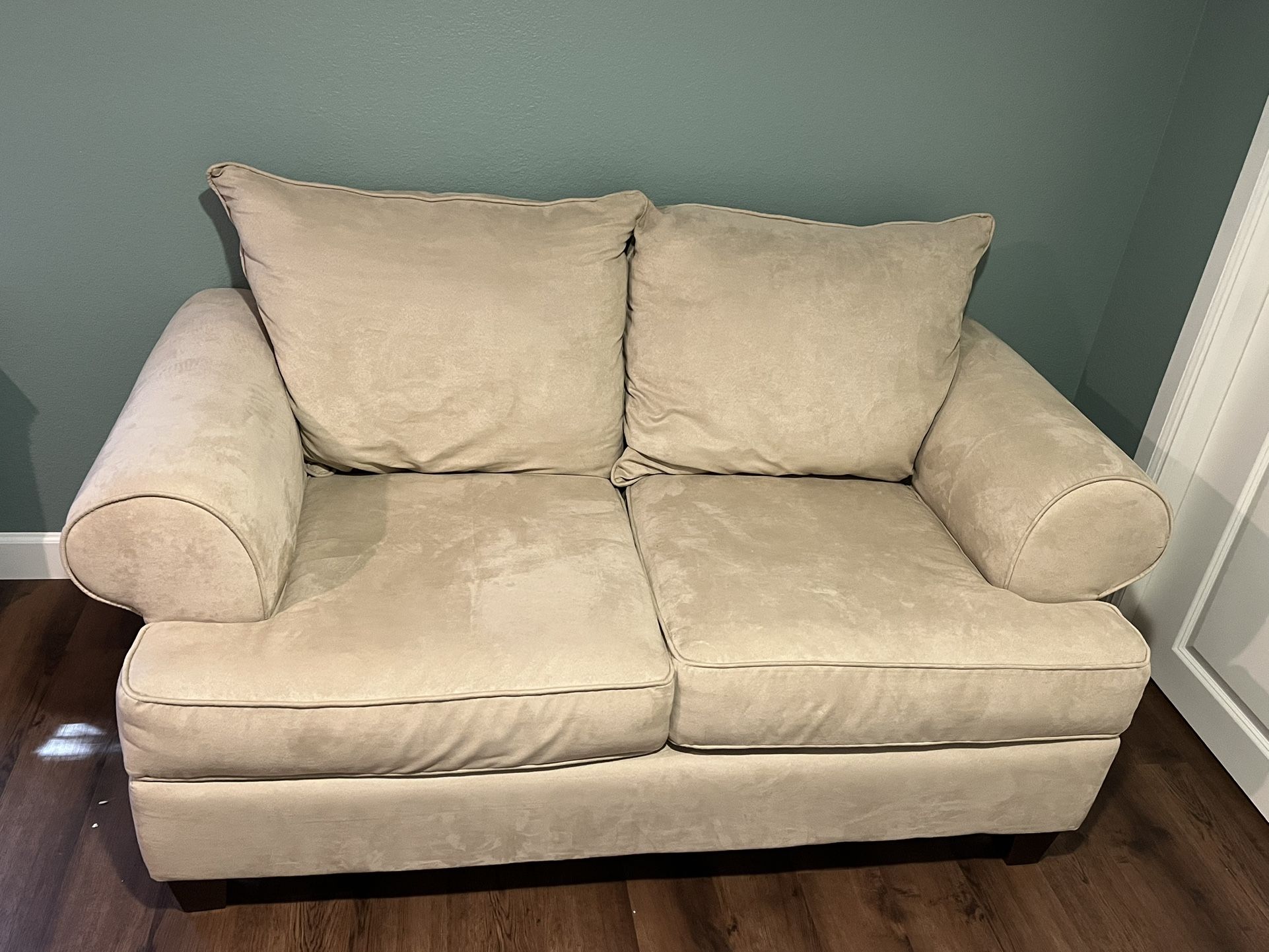 Loveseat