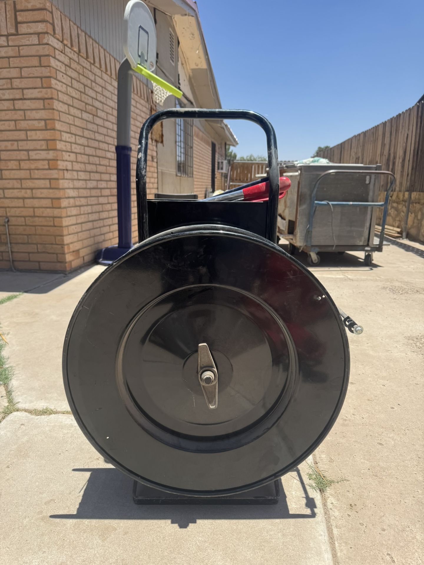 strapping cart dispenser w/ tools
