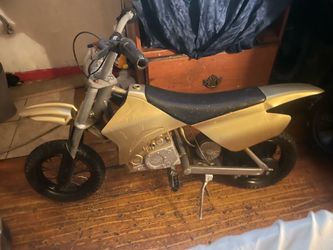 Razor electric dirt bike