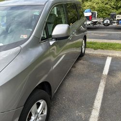 2011 Nissan Quest