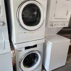 Whirlpool Front Load Washer&Dryer Set