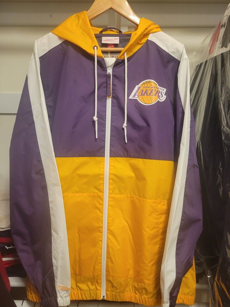 Los Angeles Lakers Mitchell & Ness Men's Game Day Windbreaker Full-Zip Jacket โ
๏ธ size Large ๐๏ธ Brand New with tags, 100% Authentic Guaranteed ๐ฅ