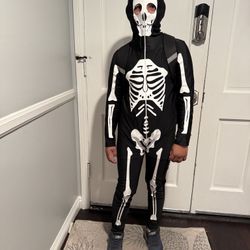 Glow in the Dark Youth Skeleton Costume Approx Size Youth 10-12