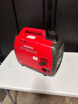 Honda generator EU2000i companion 30a for sale great working condition $700 obo door pick up in Modesto