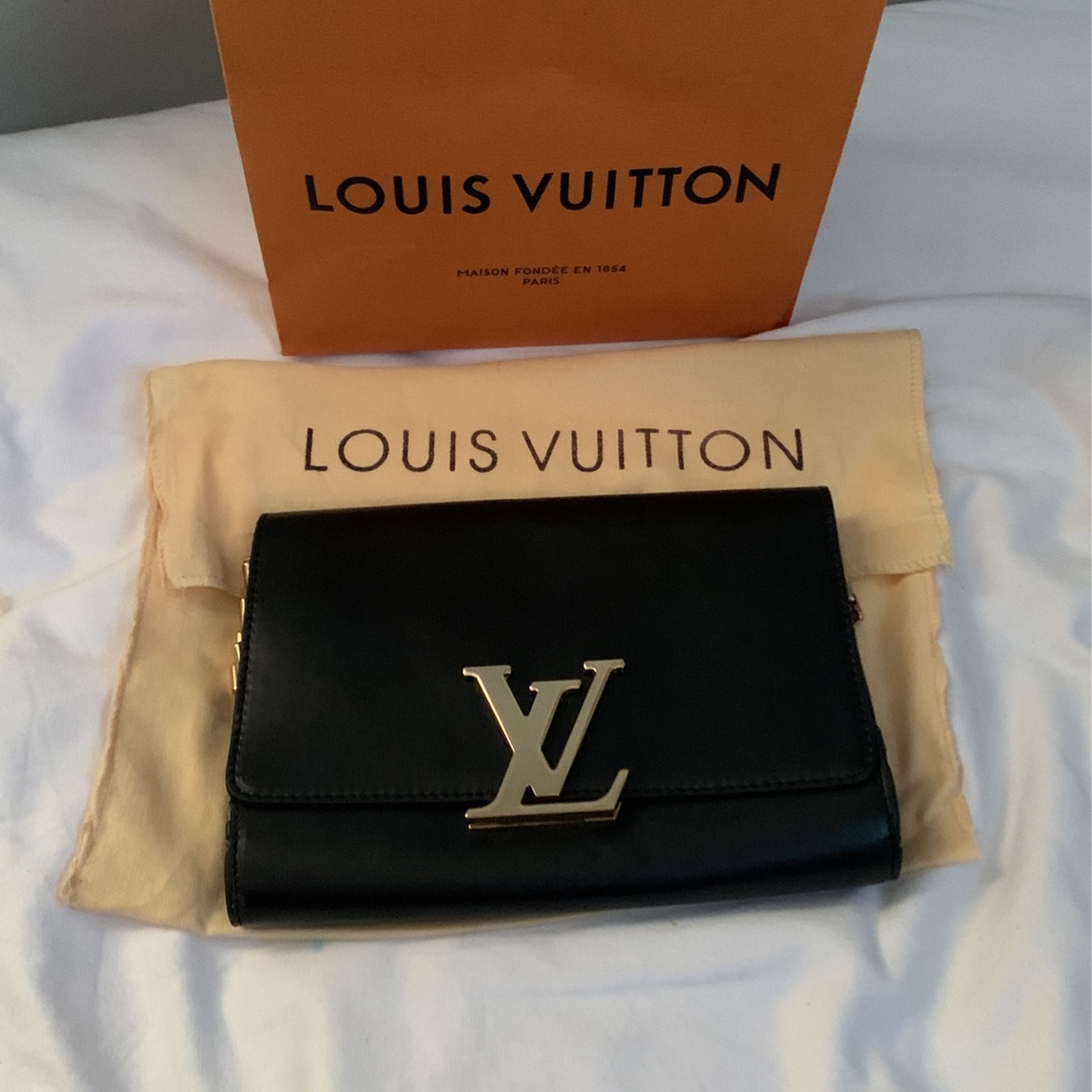 Louis Vuitton Louise GM Black Smooth Leather Bag