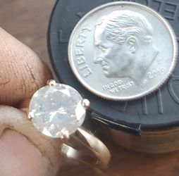 Real Diamond Ring 14 Karat Yellow Gold