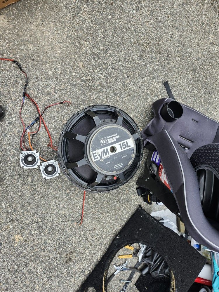 2 15" EV & Amplifier