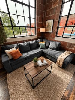 Couch with pull out queen size bed