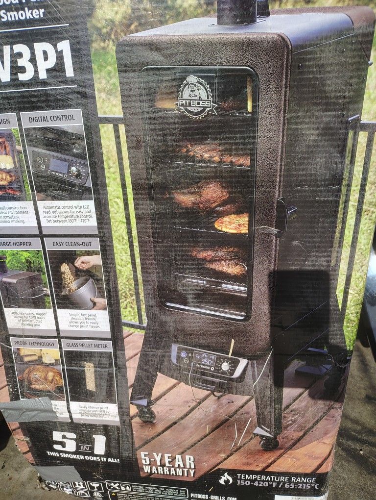 Smoker ..Vertical Smoker Pit Boss