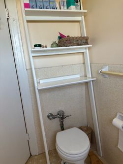Modern Leaning Over-The-Toilet Cubby from West Elm