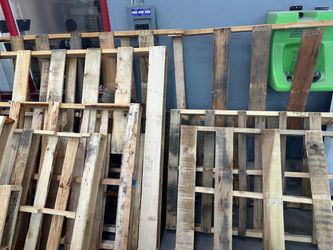 FREE PALLETS