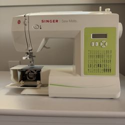 Singer Sew Mate Sewing Machine