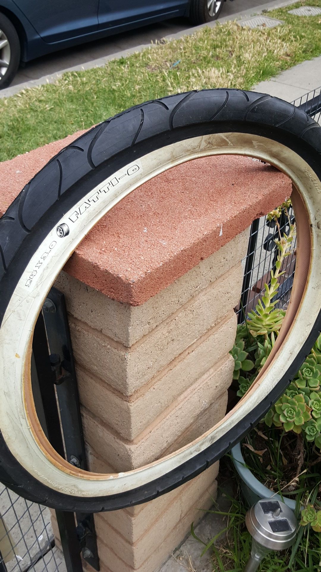 24x3.0 24x3 fatti-o white wall beach cruiser tire
