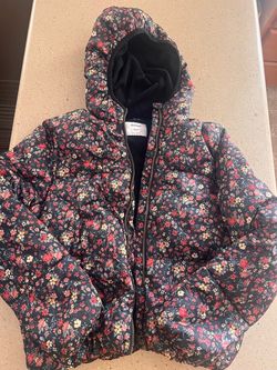 Old Navy Girls winter warm puffer jacket size XXL 18