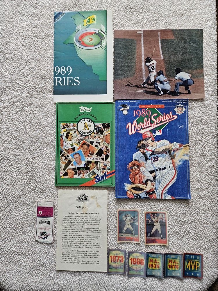 Vintage San Francisco Giants & Oakland A's & 7 Hologram Baseball Cards All For $40