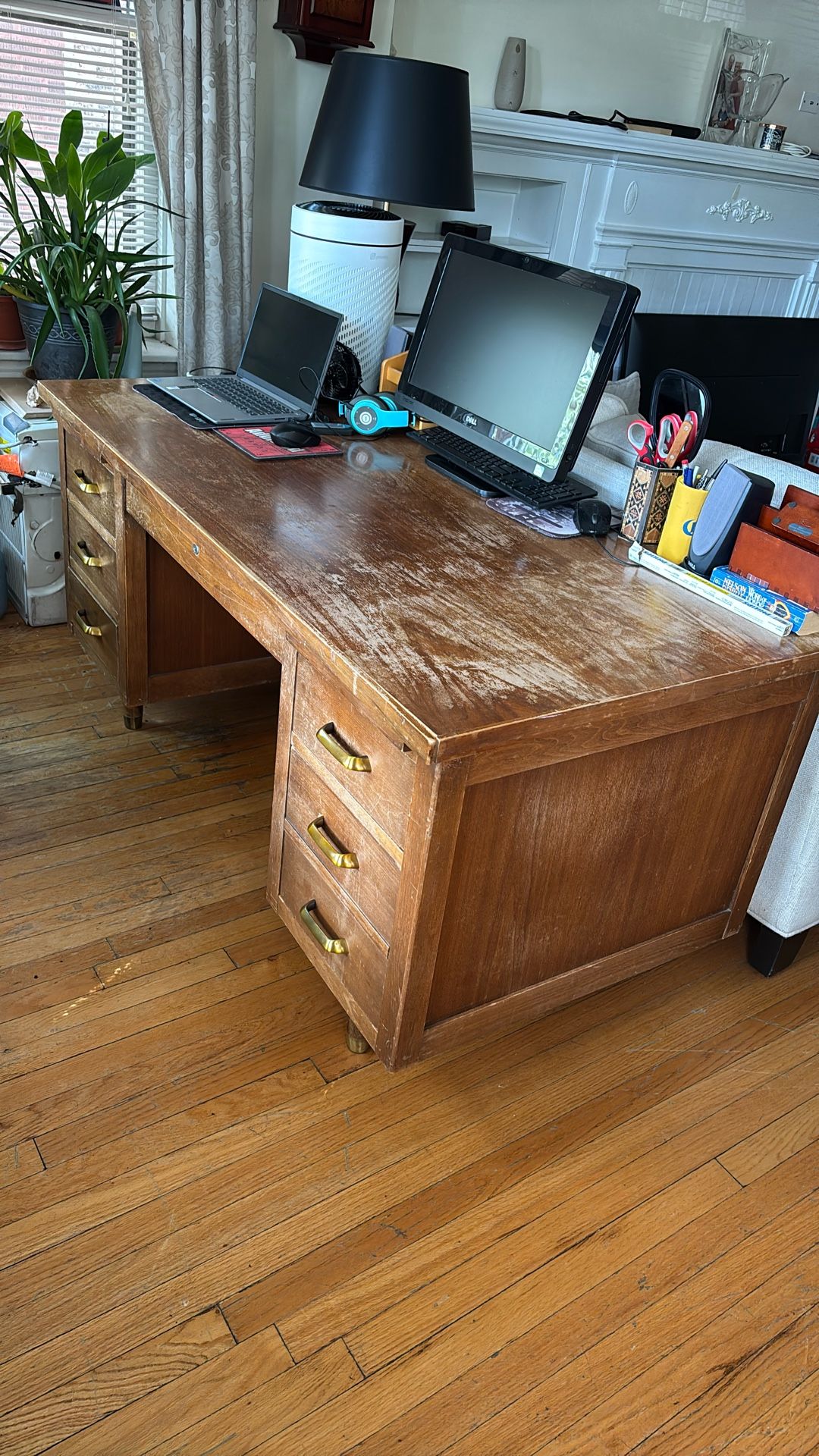 Office Desk With Chair