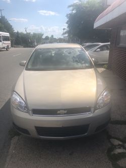 2011 Chevy impala 145k $2800