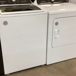 Whirlpool Washer And Dryer Used Set