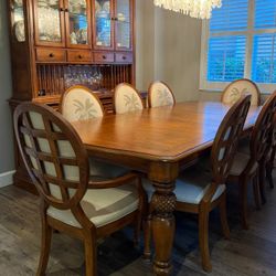 Tommy Bahama dining room set